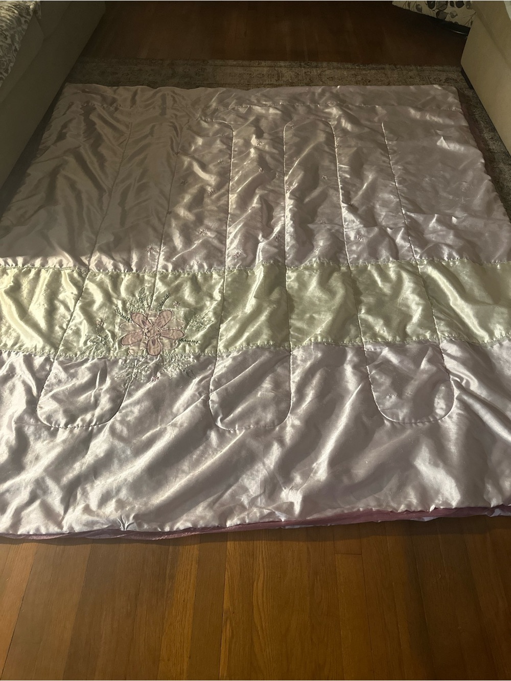 Y2K Twin size Light purple Satin like  Floral Embroidered Comforter
